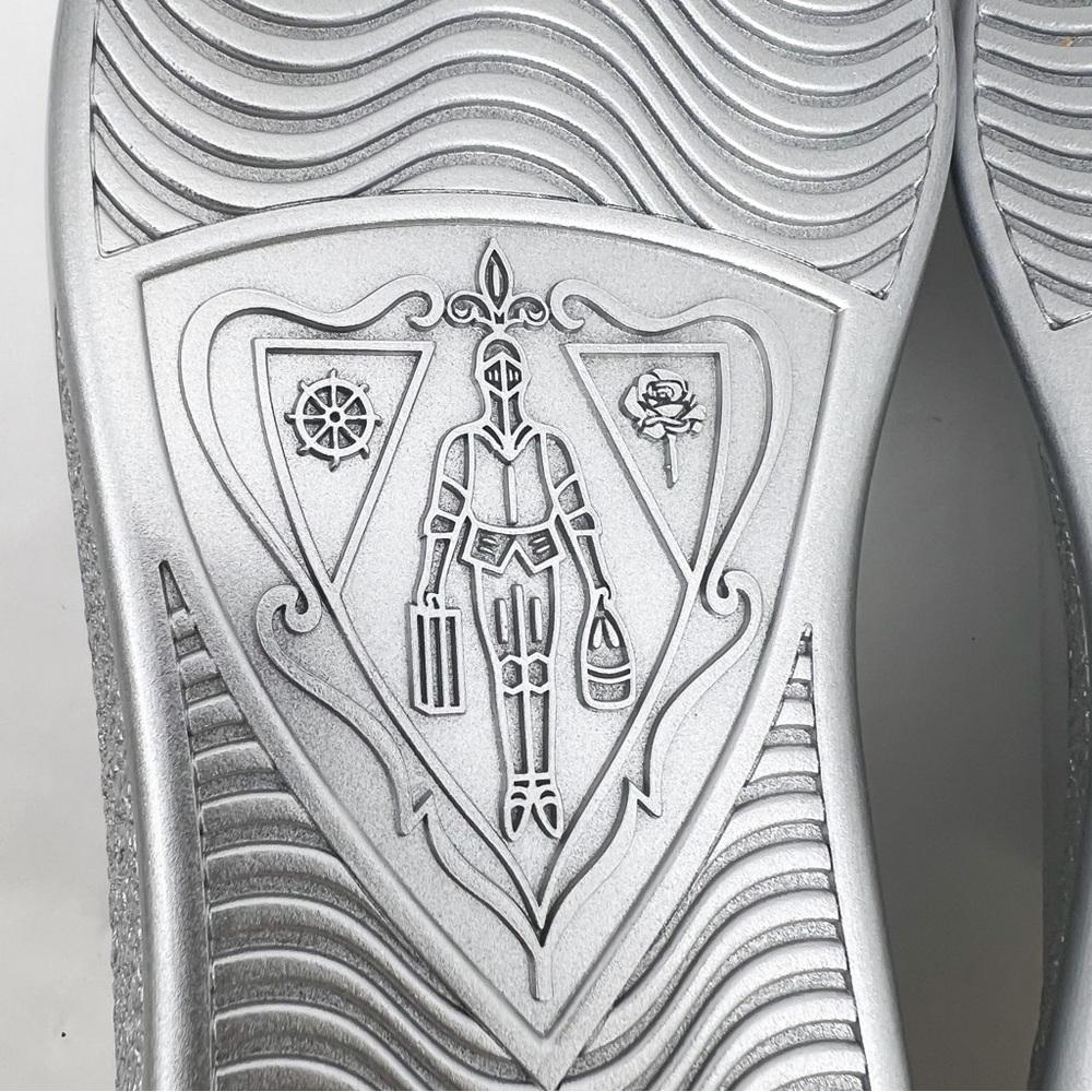 Gucci Ace Metallic Low-top Silver Sneakers 660266 - Picture 11 of 14